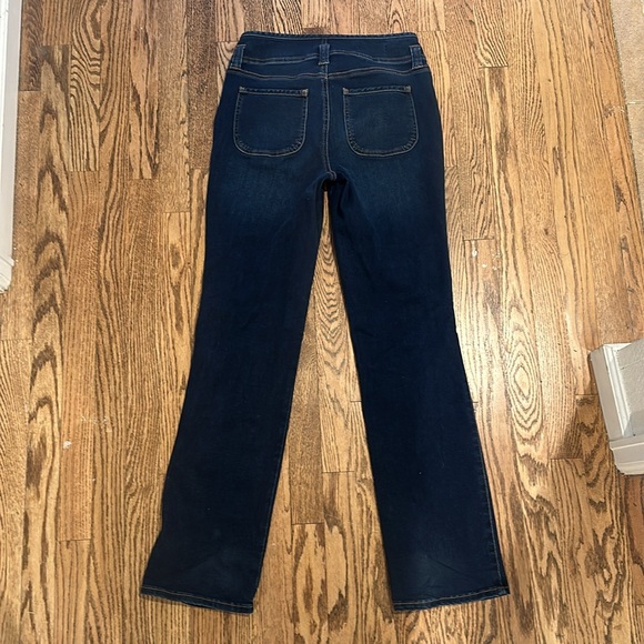 High rise NYDJ jeans size 2 with lift & tuck technology - Picture 9 of 12